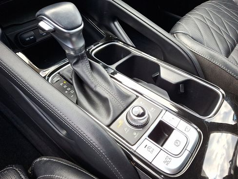 Used 2023 Kia Telluride SX Prestige X-Line image 18