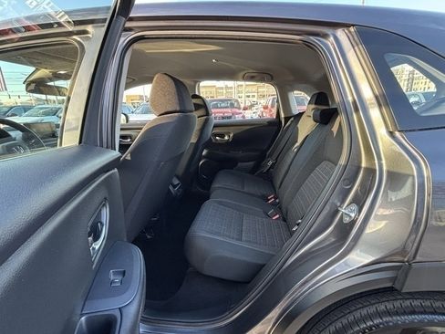 Used 2023 Honda HR-V LX image 15