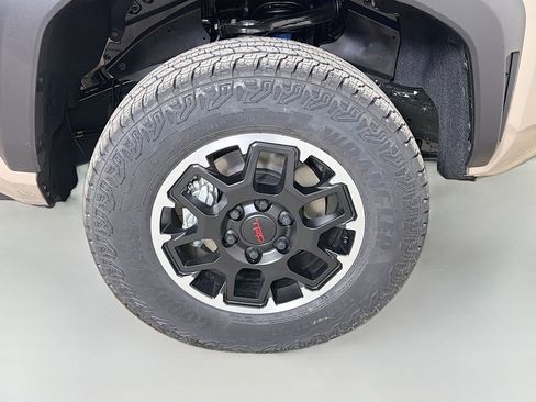 New 2026 Toyota Tacoma TRD Off-Road AWD/4WD image 27