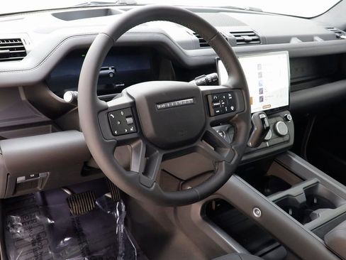 New 2026 Land Rover Defender 110 X-Dynamic SE image 7