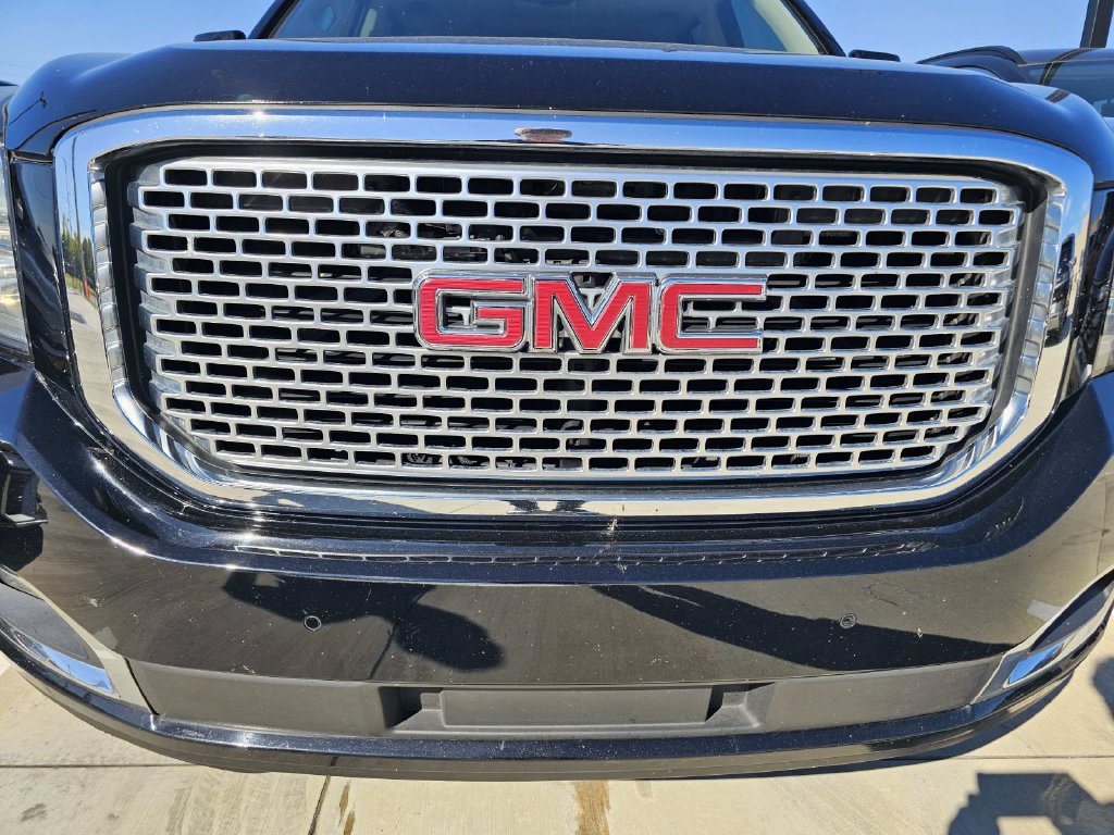Used 2017 GMC Yukon Denali w/ Open Road Package RWD image 6