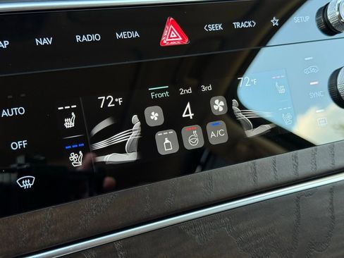 New 2026 Genesis GV80 2.5T Prestige image 40