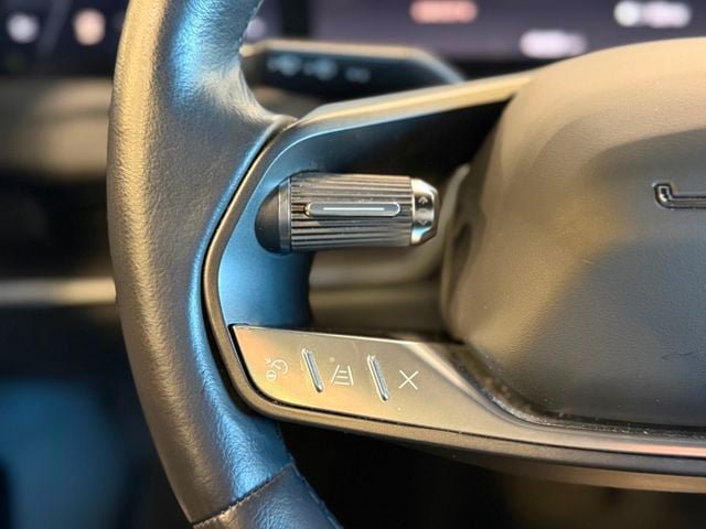 Used 2023 Lucid Air Pure AWD/4WD image 25