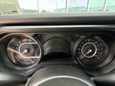 New 2026 Jeep Wrangler Unlimited Rubicon AWD/4WD image 13
