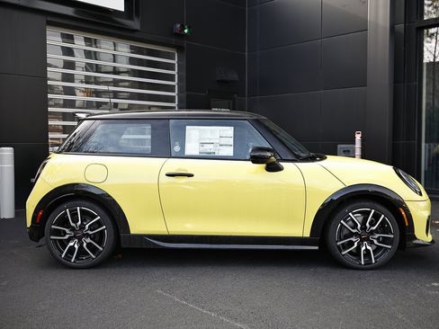 New 2026 MINI Cooper S image 4