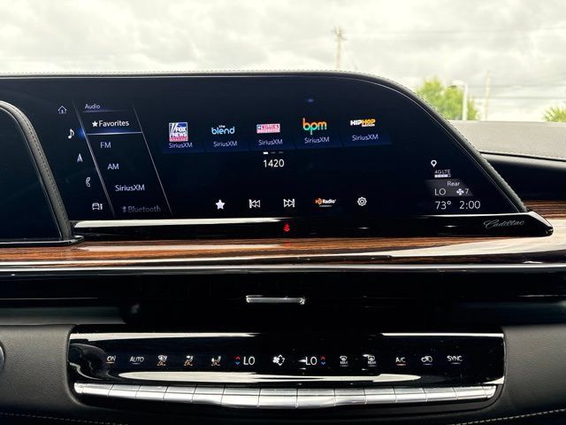 Used 2023 Cadillac Escalade ESV Premium Luxury w/ LPO, Floor Liner Package AWD/4WD image 27