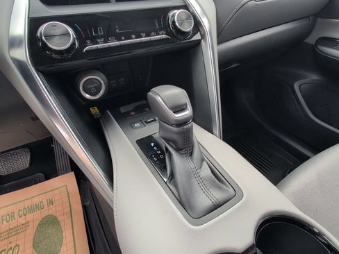 Certified 2023 Toyota Venza LE AWD/4WD image 22