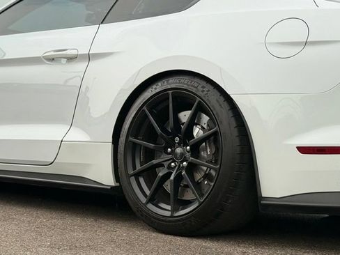 Used 2016 Ford Mustang Shelby GT350 w/ Technology Package RWD image 50