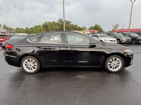 Used 2020 Ford Fusion Energi Titanium FWD image 3