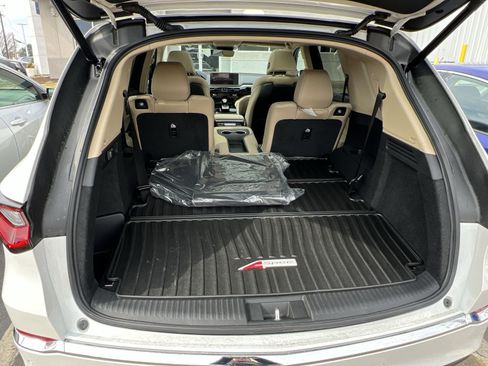 Certified 2026 Acura MDX SH-AWD w/ Technology Package image 24