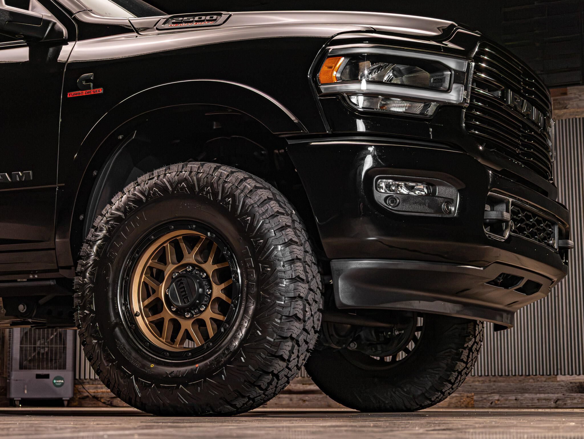 Used 2022 RAM 2500 Laramie w/ Night Edition AWD/4WD image 13