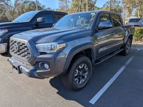 Used 2020 Toyota Tacoma TRD Off-Road image 5