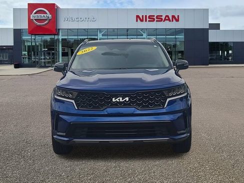 Used 2023 Kia Sorento S w/ Panoramic Sunroof Package FWD image 2