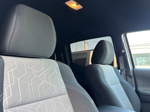 Certified 2023 Toyota Tacoma TRD Off-Road image 21