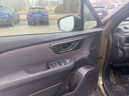 Used 2025 Subaru Forester Premium image 10