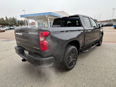 Used 2023 Chevrolet Silverado 1500 Custom image 5