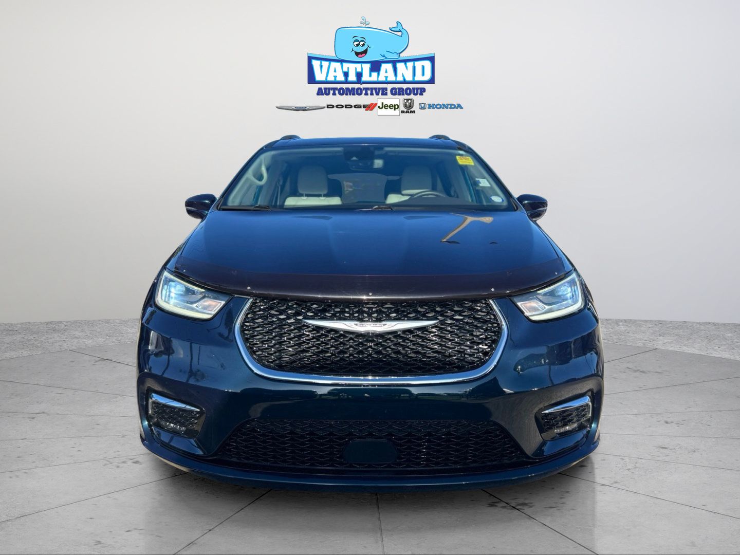 Certified 2021 Chrysler Pacifica Touring-L FWD image 8