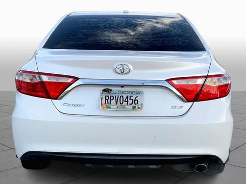 Used 2015 Toyota Camry XLE image 4