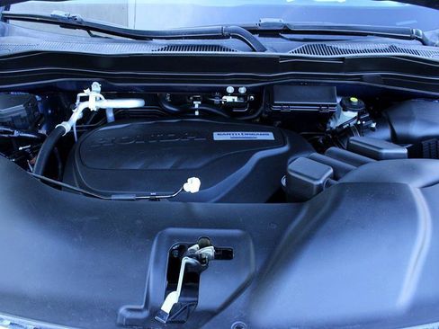 Used 2018 Honda Pilot LX image 25