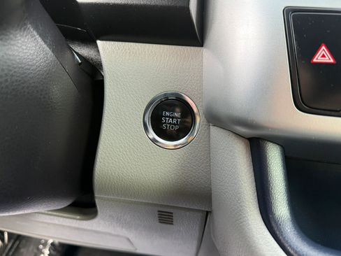 Used 2016 Toyota Highlander Limited Platinum image 27