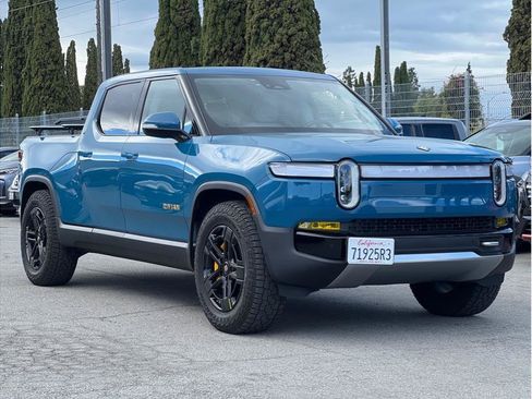Used 2022 Rivian R1T Adventure AWD/4WD image 3