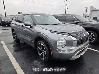 Used 2023 Mitsubishi Outlander SE AWD/4WD video 3