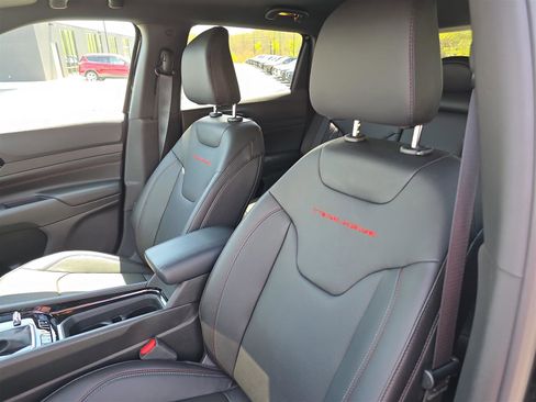 New 2025 Jeep Compass Trailhawk w/ Trailhawk Elite Group image 24