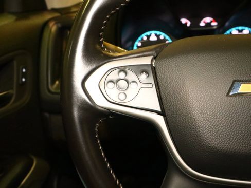 Used 2022 Chevrolet Colorado LT w/ Fleet Safety Package image 11