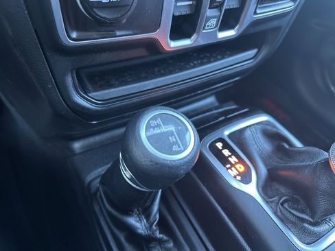 Used 2018 Jeep Wrangler Unlimited Sport S image 67