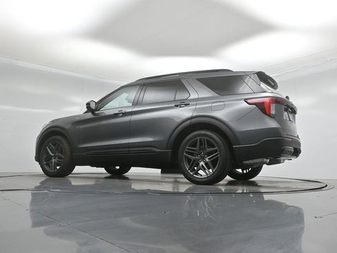 New 2026 Ford Explorer ST-Line RWD image 52