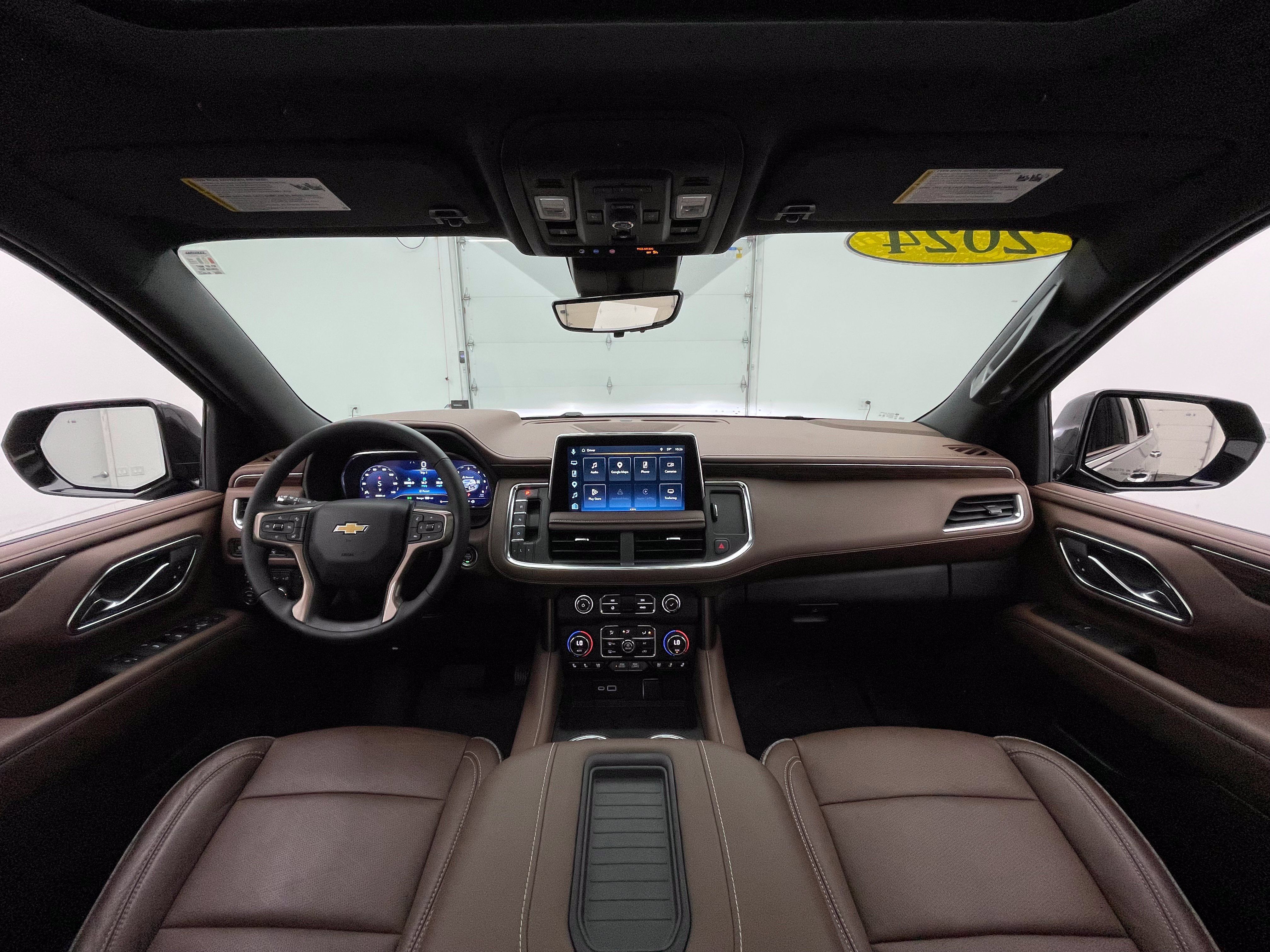Used 2024 Chevrolet Tahoe High Country AWD/4WD image 3