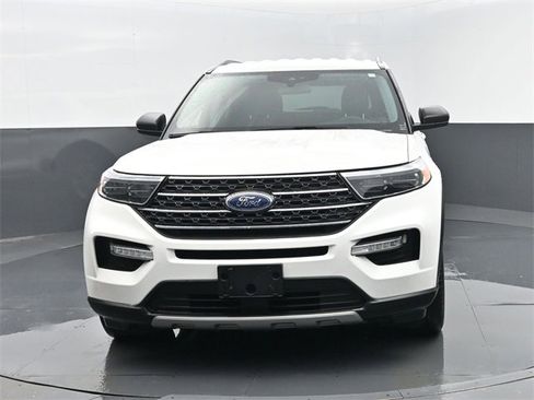 Used 2022 Ford Explorer XLT w/ Equipment Group 202A image 25