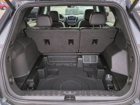 Used 2022 Chevrolet Equinox RS w/ RS Leather Package image 13