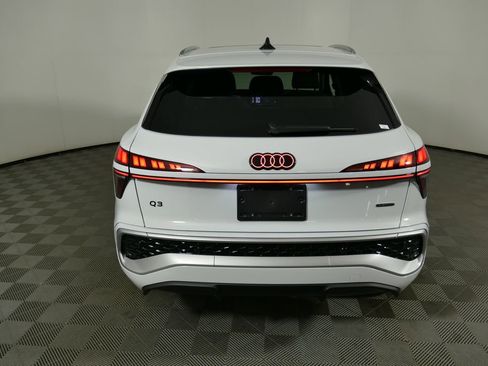 New 2026 Audi Q3 quattro 2.0T AWD/4WD image 27