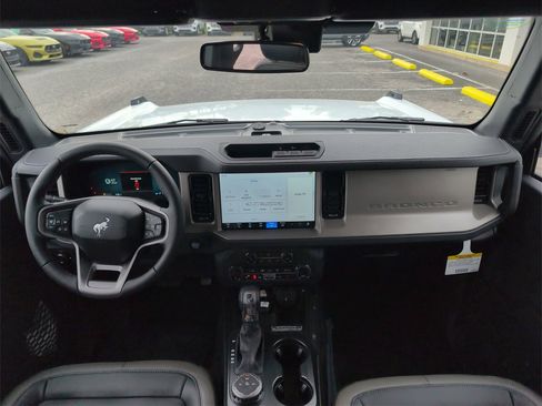 New 2025 Ford Bronco Outer Banks image 14