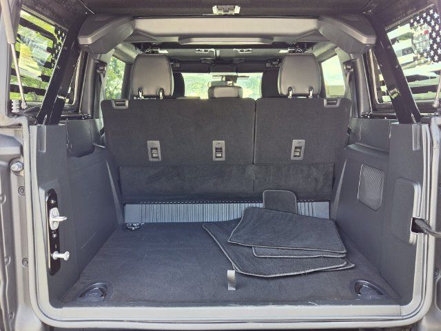 Used 2025 Ford Bronco Outer Banks AWD/4WD image 16