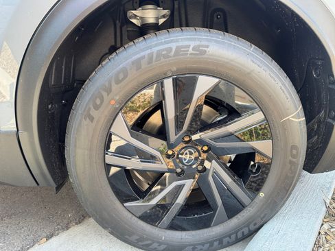 New 2026 Toyota C-HR AWD/4WD image 26