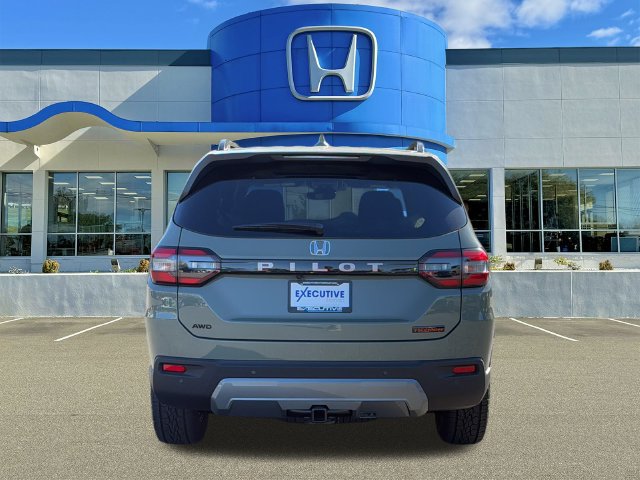 New 2026 Honda Pilot TrailSport image 5