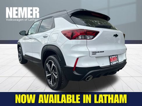 Used 2022 Chevrolet TrailBlazer RS w/ Technology Package AWD/4WD image 2