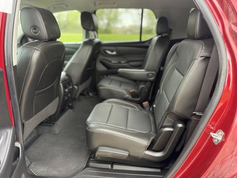 Used 2020 Chevrolet Traverse Premier AWD/4WD image 9