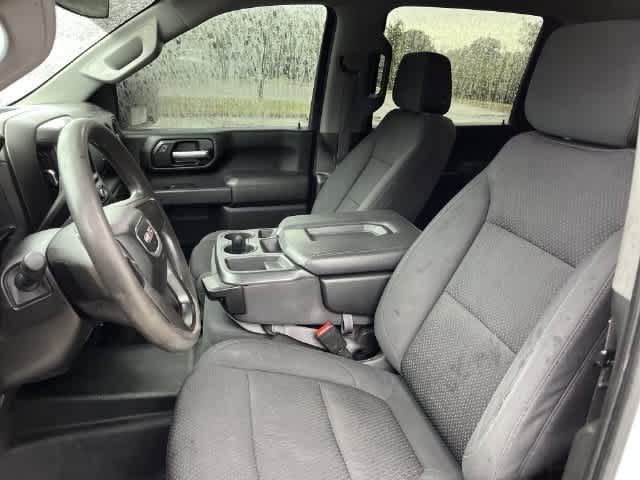 Used 2021 GMC Sierra 2500 4x4 Crew Cab w/ Gooseneck/5TH Wheel Package image 10