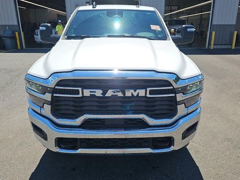 Used 2026 RAM 2500 Big Horn AWD/4WD image 3