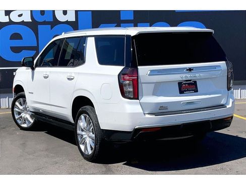Used 2024 Chevrolet Tahoe High Country w/ Advanced Technology Package AWD/4WD image 13