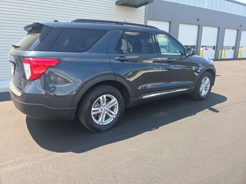 Used 2022 Ford Explorer XLT RWD image 6