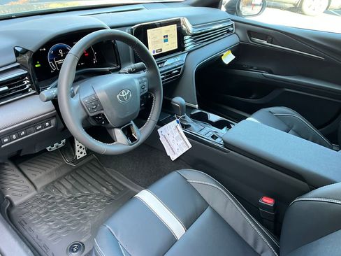 New 2026 Toyota Camry SE w/ Convenience Package image 10