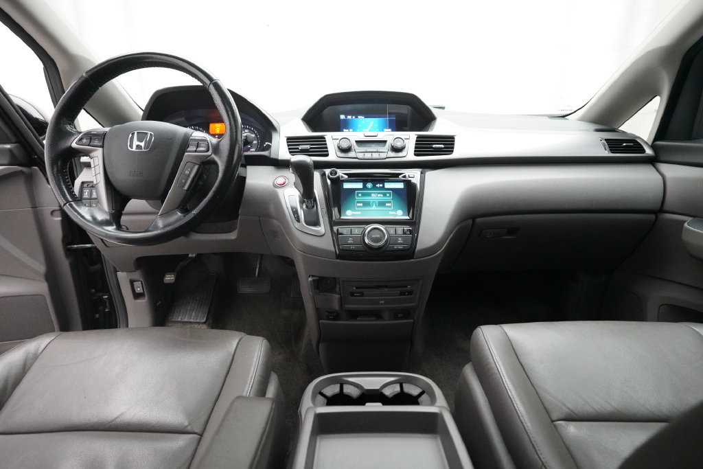 Used 2016 Honda Odyssey Touring image 5