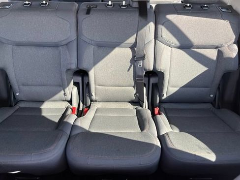Used 2025 Ford Expedition Active RWD image 16
