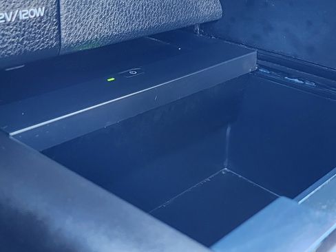 Used 2023 Toyota Camry XSE image 23