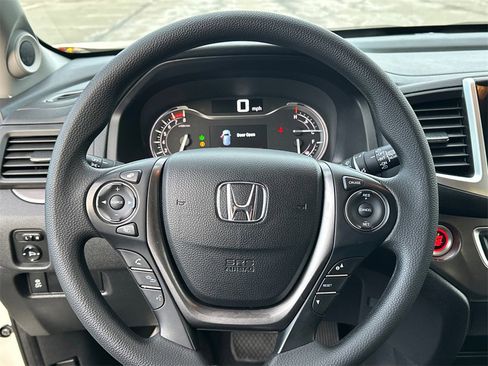 Used 2017 Honda Pilot EX image 24
