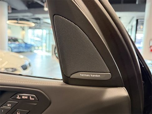 Used 2026 BMW X7 xDrive40i w/ M Sport Package image 24